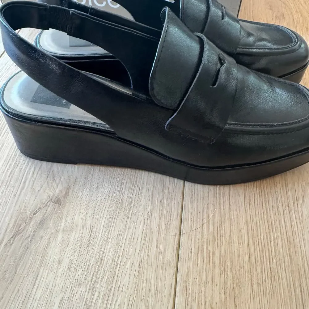 Dolce Vita Nada Black Crinkle Patent Loafer 9